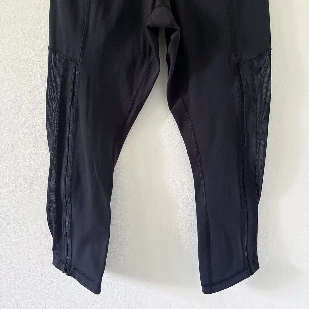 Women's Lululemon Hot to Street Crop Capri Mesh Leggings Black Size 4